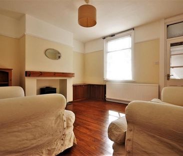 2 Bedroom Terraced To Let - Photo 2