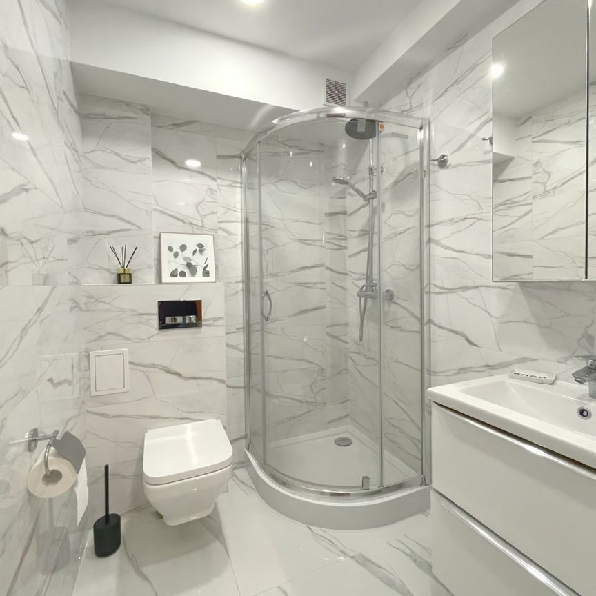 Słoneczne, odświeżone, duża widna kuchnia - Фото 1