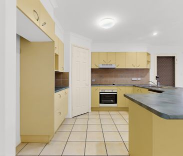 114 Carpenter Way, Sandstone Point QLD 4511 - House For Rent | Domain - Photo 4