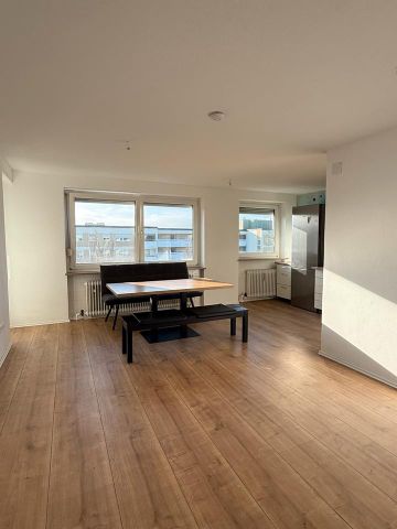 Helle teilmöblierte 2,5-Zimmer-Wohnung mit Balkon in Forstenried - Photo 4