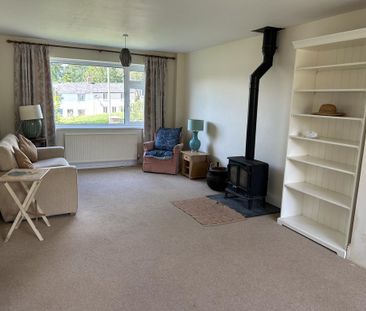 3 bedroom semi-detached house to rent - Photo 3