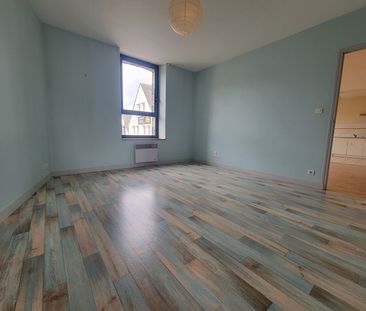 Location Appartement 4 pièces 74m² - Photo 4