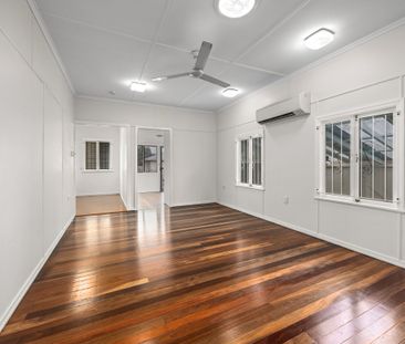 8 Vernon St, Ipswich QLD 4305 - House For Rent | Domain - Photo 1