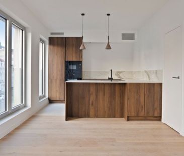 Appartement te huur in Eeklo voor € 1.100 met 2 slaapkamers - Photo 6