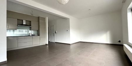 Appartement te huur in Merksem voor € 950 met 2 slaapkamers - Photo 4