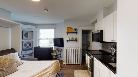 360 Friel - All Inclusive living in Sandy Hill - Photo 2