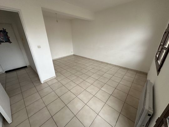 Location Appartement 2 pièces 35m² SETE 34200 - Photo 1