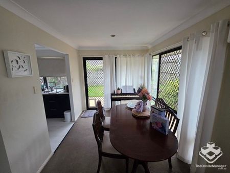 Stunning property located in the heart of Eight Mile Plains - Photo 3