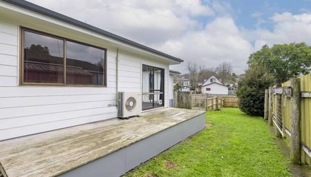 Light-Filled Cul-de-Sac Home - Photo 4