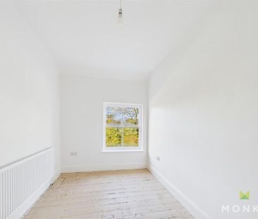 2 bedroom semi-detached house to rent - Photo 2
