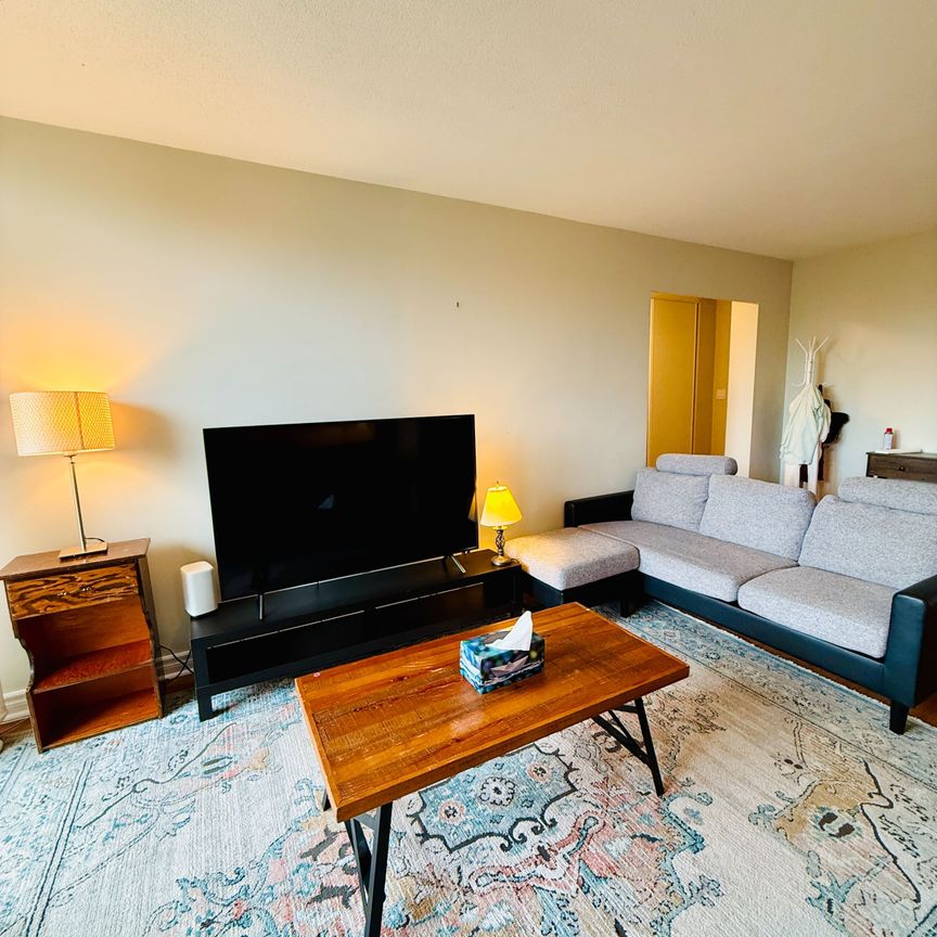 For Lease - 20 Edgecliff Golfway Unit# 202, Toronto, Ontario - Photo 1