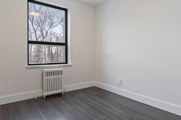 For Lease - 110 South Forster Park Drive Unit# 303, Oakville, Ontario - Photo 1