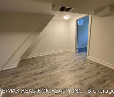 For Lease - 209 Hodgson Drive Unit# Bsmt, Newmarket, Ontario - Photo 1