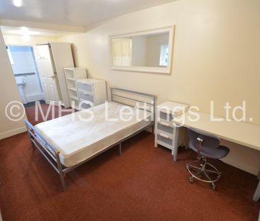 8 Bedroom Mid Terraced House for rent in Hanover Square - Photo 5