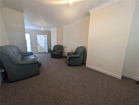 2 bedroom terraced house to rent - Photo 2