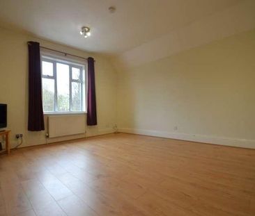 Gresham Road, Staines-upon-thames, TW18 - Photo 6