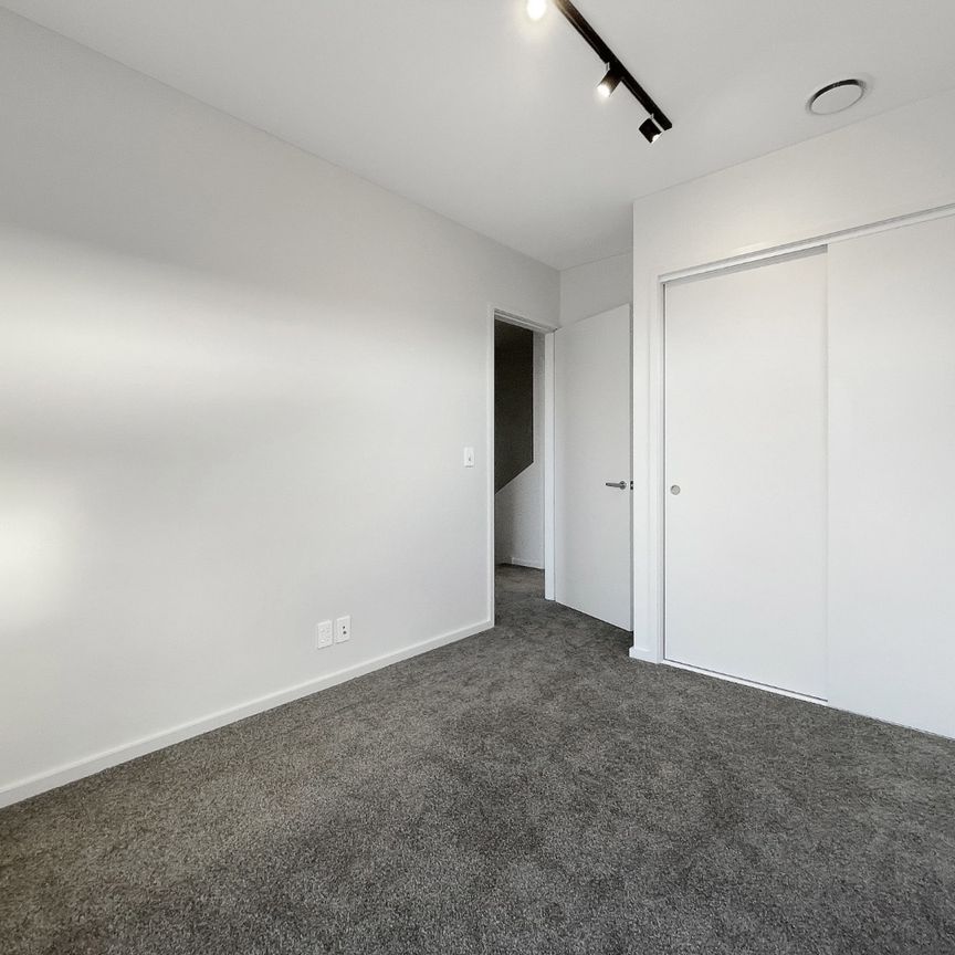 Welcome to 4/149 Onepu Road - Photo 1