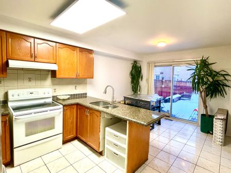 For Lease - 55 Velvet Grass Lane Unit# A, Brampton, Ontario - Photo 3