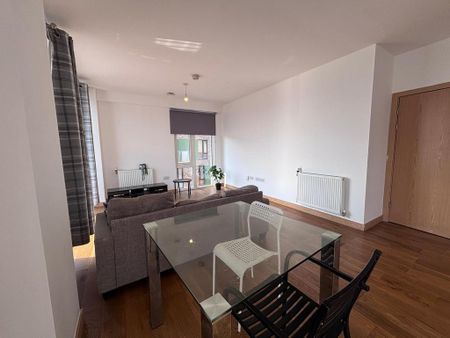 2 bedroom flat to rent - Photo 3