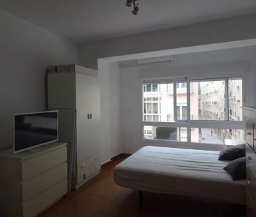 Alquiler de piso en Casco Antiguo - Foto 3