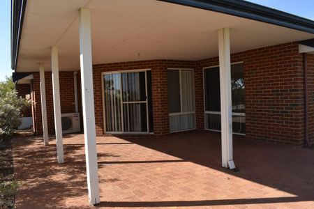 73 Tranby Drive, Baldivis, WA 6171 - Photo 3