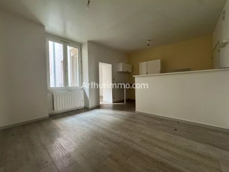Location Appartement 3 pièces 56 m2 à Lons-le-Saunier - Photo 2