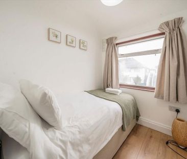 4 bedroom detached house to rent - Photo 1