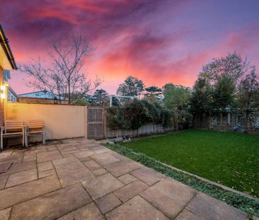 4 bedroom semi-detached house to rent - Photo 2