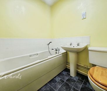 1 bedroom ground flat to rent - Photo 4