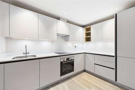 West Street, Maidenhead, Berkshire, SL6 - Photo 3