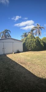 NEAT TWO BEDROOM COTTAGE IN GREAT LOCATION - Photo 3