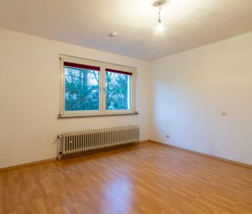 Blömker! Gemütliche 3,5-Zimmer Wohnung mit Loggia zum Entspannen in... - Photo 2