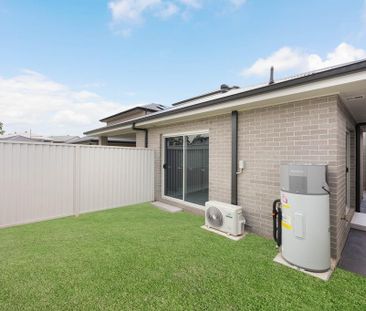 33a Cohen St, Gledswood Hills NSW 2557 - House For Rent | Domain - Photo 1