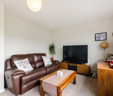 2 bedroom maisonette to rent - Photo 1