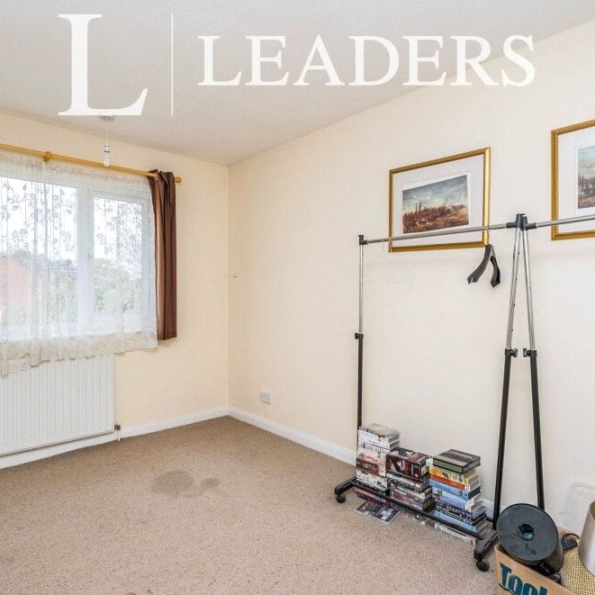 4 bedroom house to rent Arundel Drive, Fareham, PO16 - Photo 1