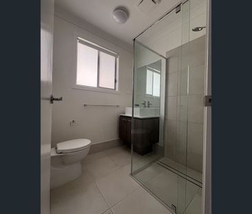 20 Finch Street, Ripley, Qld 4306 - Photo 2