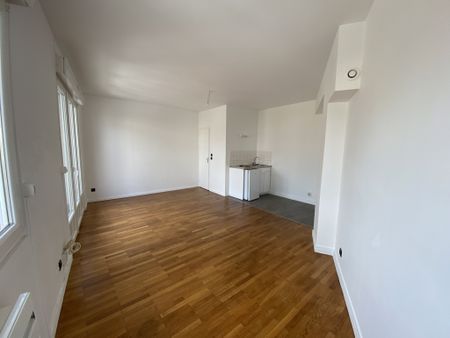 Location Appartement 1 pièce 33m² REIMS 51100 - Photo 4