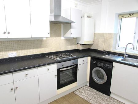 2 bedroom flat to rent - Photo 5