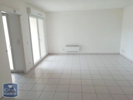 Appartement à louer 2 pièces 46.9m² - Photo 3