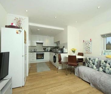 Crowther Avenue, TW8 - Photo 3