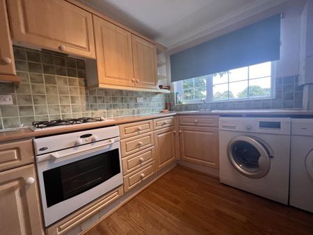 2 bedroom flat to rent - Photo 4