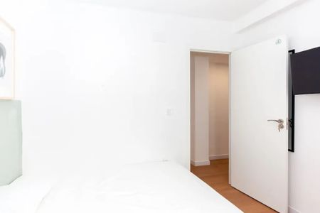 Carrer de lOrient, Valencia, Valencian Community 46004 - Photo 4