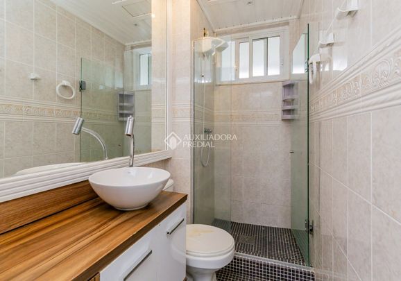 Apartamento com 3 quartos e 90m² para alugar em Jardim Sabará, Porto Alegre. - Photo 1
