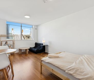 Furnished Studios in prime position - Photo 1