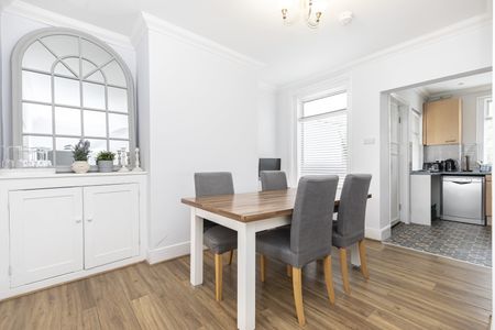 3 bed terraced house to rent in St Mary's Road, Poole, BH15 - Photo 3