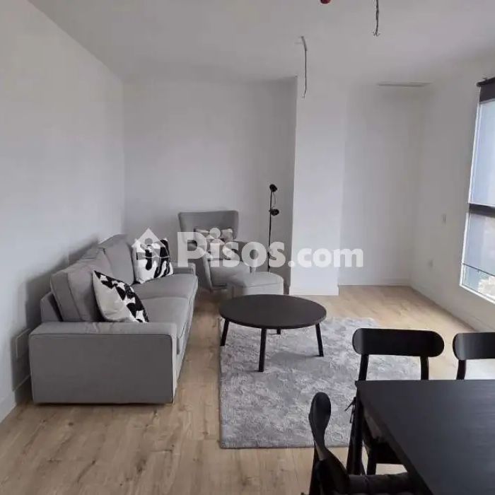 Piso en alquiler en Paseo de los Martiricos - Photo 1