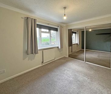 2 bedroom semi-detached house to rent - Photo 3