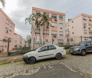 Apartamento com 2 quartos e 54m² para alugar em Jardim Leopoldina, ... - Photo 2