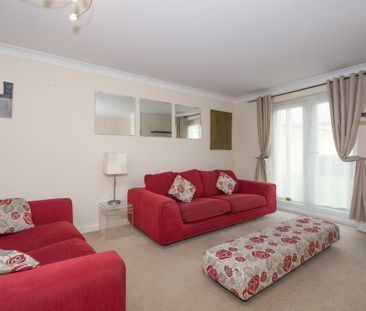 Harvester Court, Carterton - Photo 1