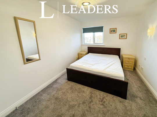 2 bedroom flat to rent Pacific Close, Ocean Village, Southampton - Photo 1